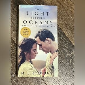 The light Between Two Oceans